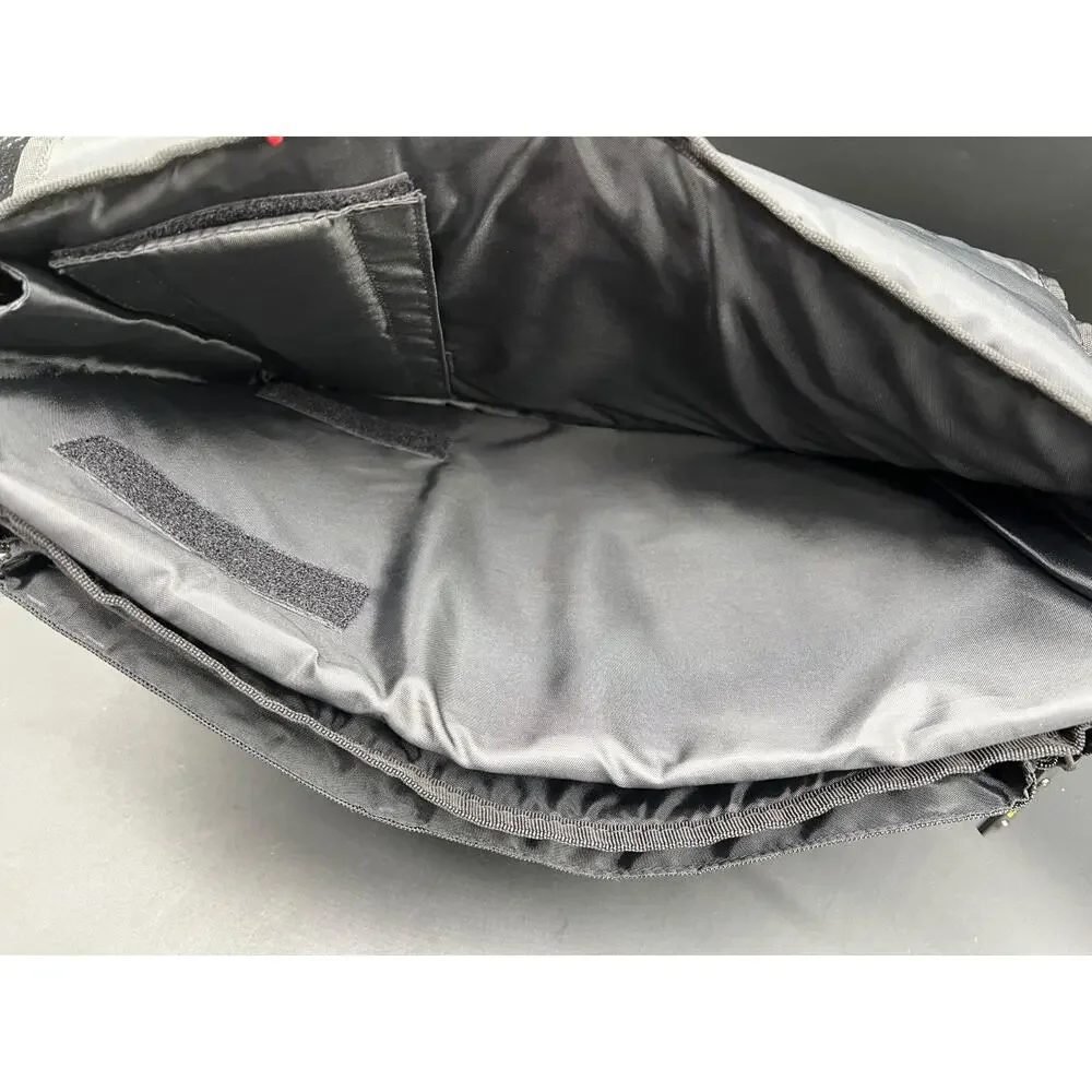 Targus Men’s Messenger Bag Travel Laptop‎ Case Heavy Duty Command Flap Excellent